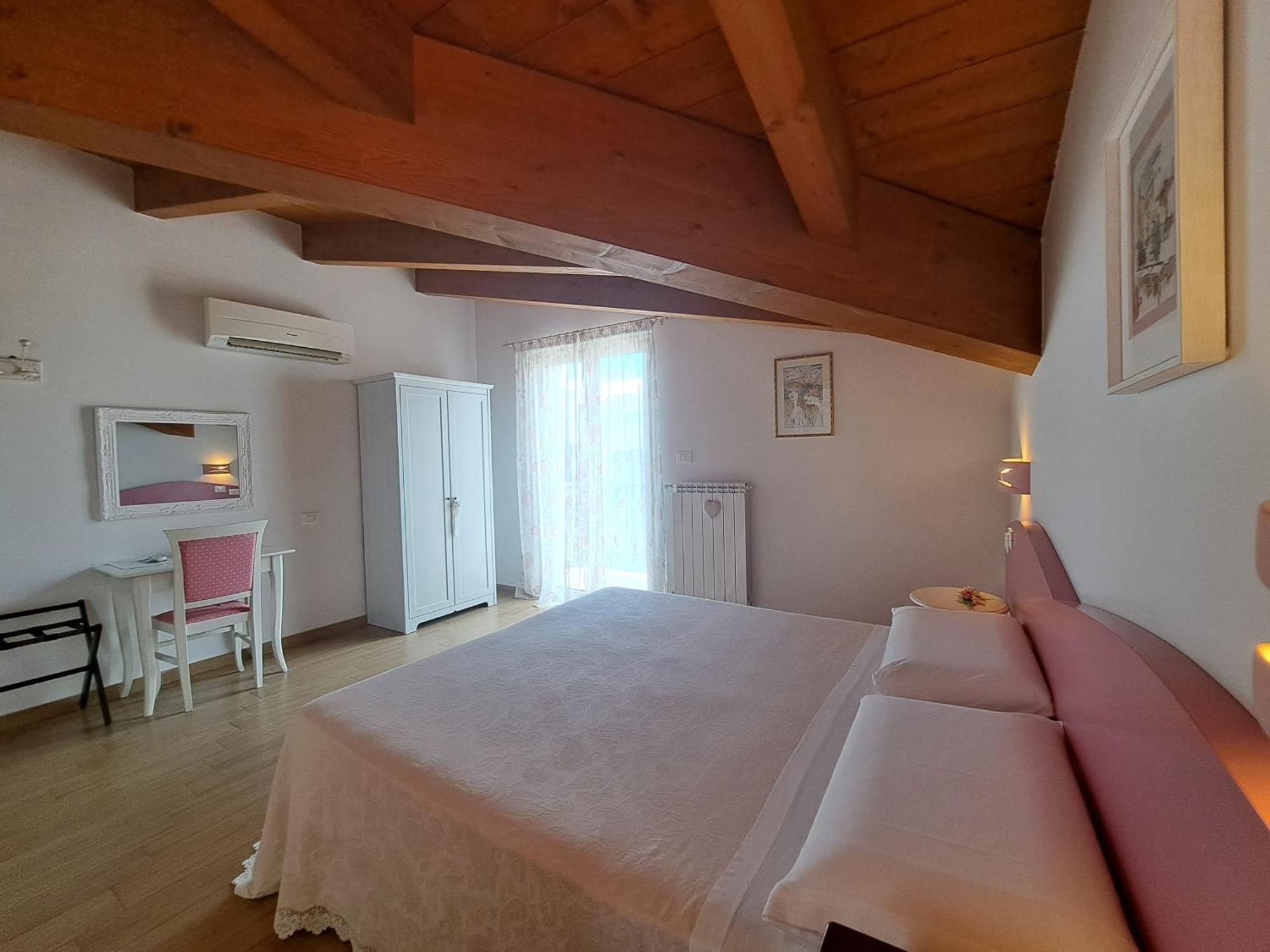 B&B Carlotta Montesilvano Marina Dış mekan fotoğraf